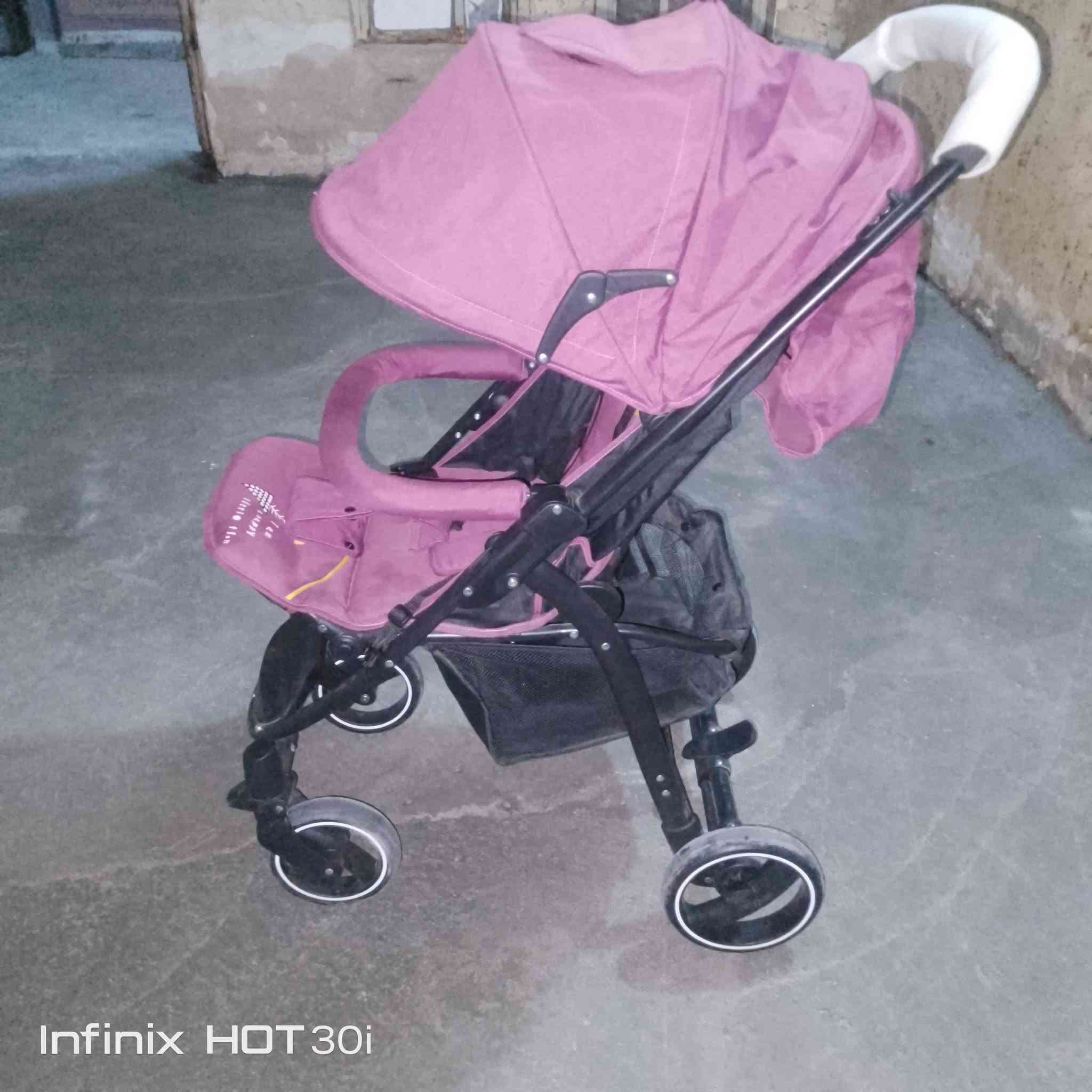 عربانه أطفال للبيع جديده
مامستعمله عنوان الزعفرانيه ‏‪***********‬‏
