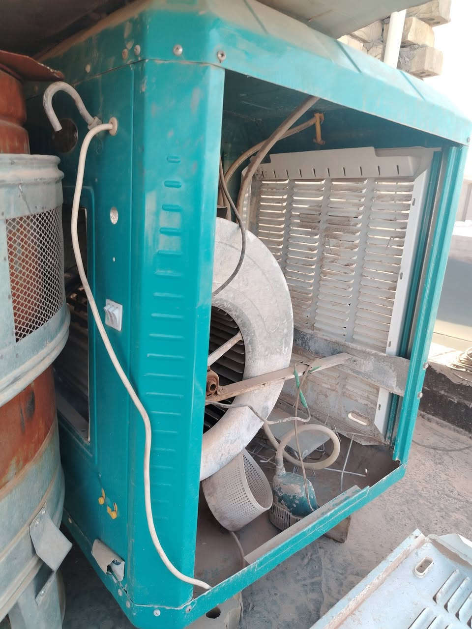 مبرده للبيع اسمها الرافدين جديده ما مشتغله هواي ومبينه نضافتها بالصور اخت الجديده اسمها الرافدين على الفحص سعرها 125وبيها مجال مكانها علوه الفحل تشتغل المبرده مولد وطني
*********** 
مبرده للبيع اسمها الرافدين جديده ما مشتغله هواي ومبينه نضافتها بالصور اخت الجديده اسمها الرافدين على الفحص سعرها 125وبيها مجال مكانها علوه الفحل تشتغل المبرده مولد وطني
