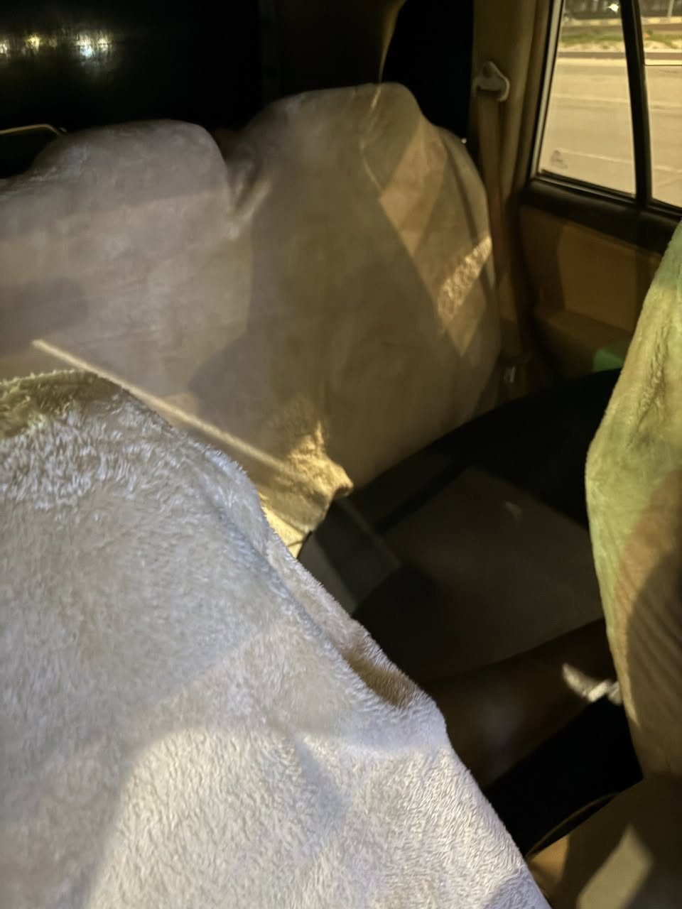 سلام عليكم
تيكو مديل ١٣ لبيع
رقم إنكليزي بسمي 
تخم تاير جديد
شاشه 
غرفه جديده
ادامه كامله
شوفت عينك سياره
رقمه نجف اكرر بسمي
مكانة سياره نجف
***********
