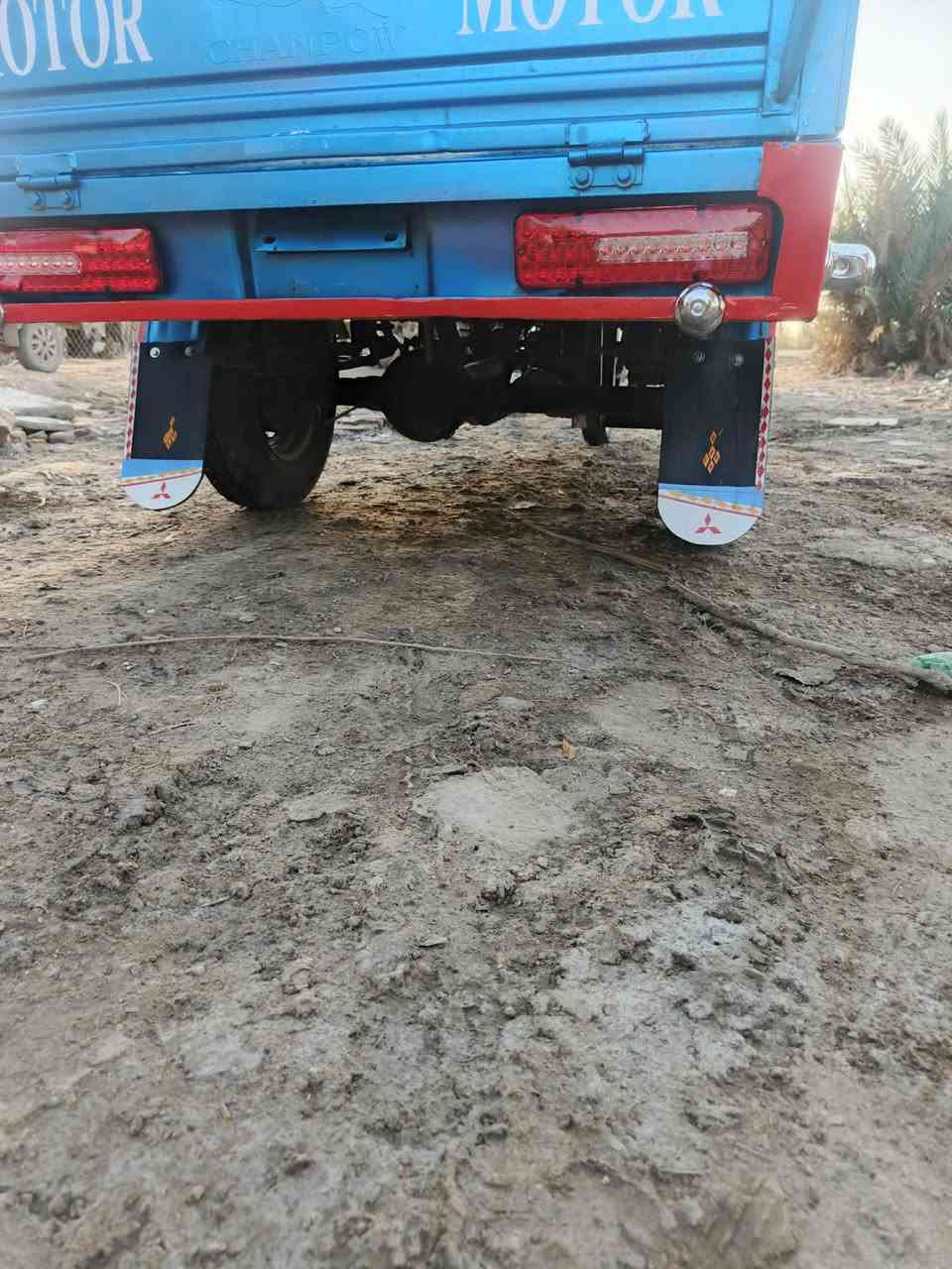 سلام عليكم ستوته للبيع موديل 2022رقم وسنويه نكليزي ستوته كفاله عامه شاصي كهربائيات كله شغاله سلف تيرات جوبلس محرك 2026الصلي 3براغي ستوته ملت جنيان مداور مباشر سنويه ل30ما بيه نقص برغي تجي تكلب وشوف وتخذه مكانه ديوانيه شراي يتصل ع***********
