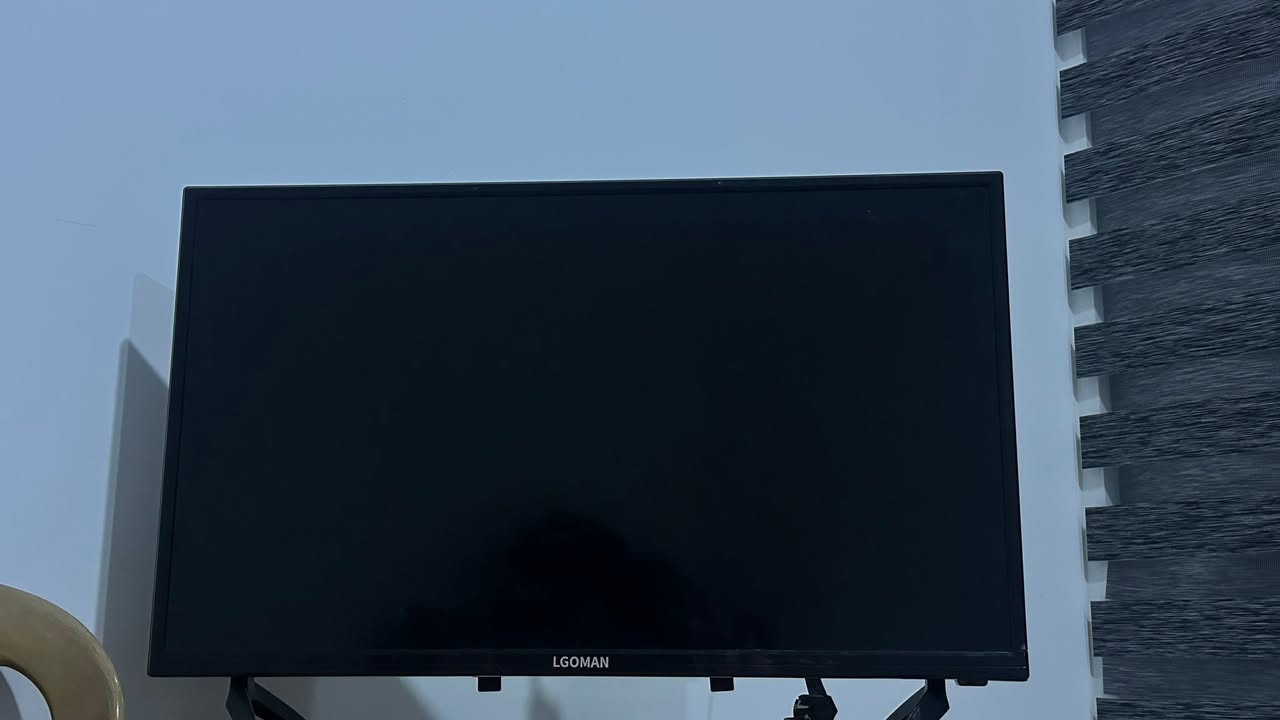 📺 تلفزيون LGOMAN سمارت بحالة جيدة جداً.
✅ يدعم YouTube و Netflix
✅ متصفح إنترنت وتطبيقات
✅ يدعم Screen Mirroring / Miracast
✅ ريموت أصلي موجود
✅ صورة وصوت ممتازين
✅ شغال بدون مشاكل

العنوان موصل حي البكر
السعر: (150)

للاستفسار مراسلة خاص.


**إذا كنت صاحب هذا الإعلان وتريد حذفه لأي سبب، رجاءا أرسل رسالة إلى الدعم الفني**