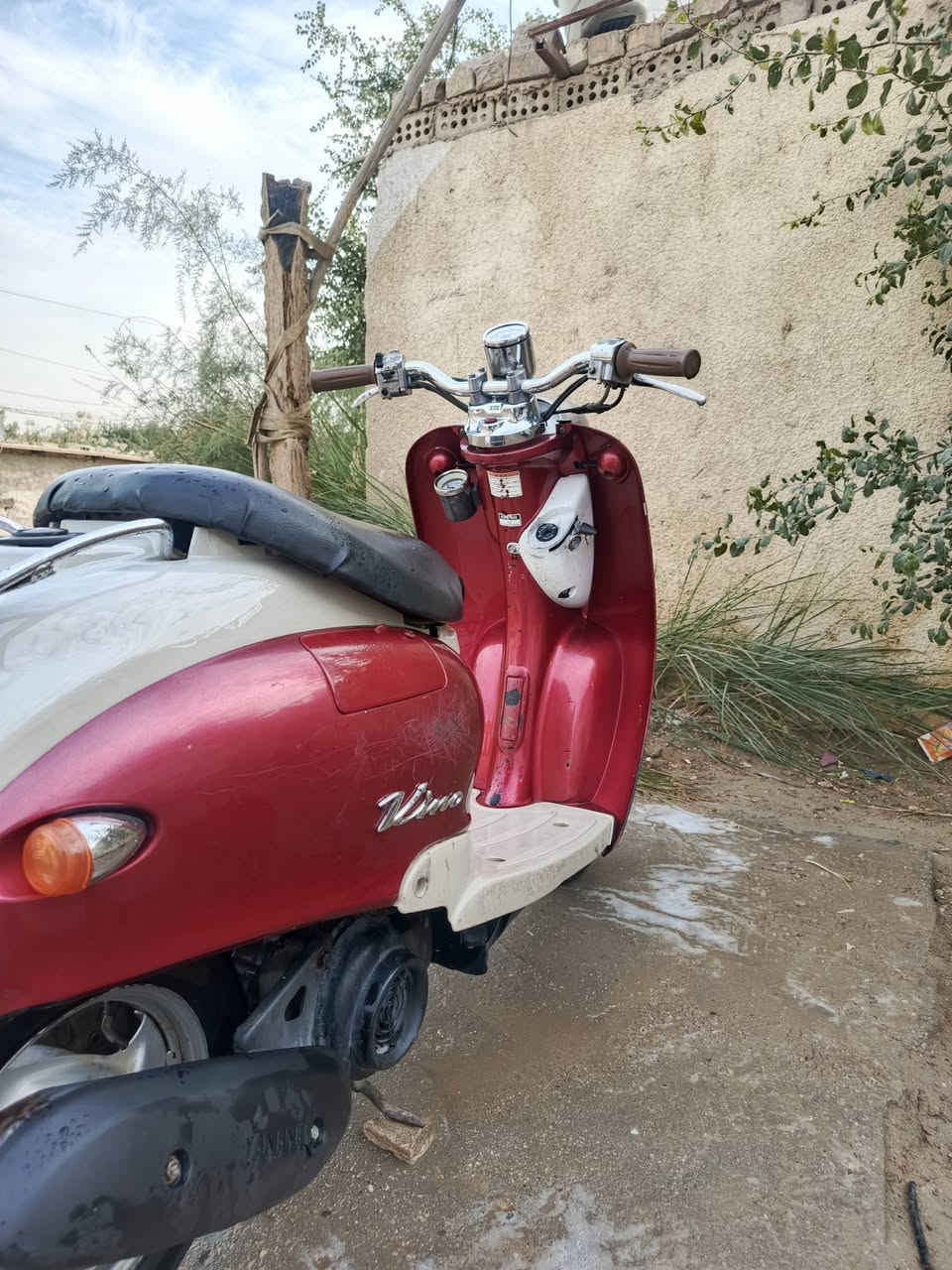 سلام عليكم دراجه عبد الحليم ( كلاسكگ) دراجه نضيفه كهربائيات كله شغاله هندر + سلف عوزه باتري فقط كفر اصلي مو تجاري الدراجه مامفتوحه يعني الدراجه عل بلاد السعر 450 وبيه مجال مكاني كربلاء بالتحدي الاستفسار خاص او مرايله واتساب عله هذ الرقم . ***********
