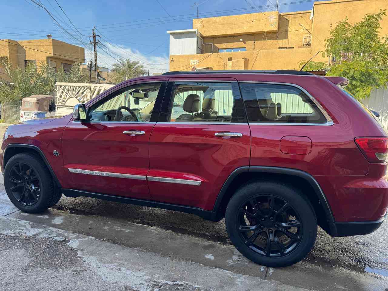 السلام عليكم
للبيع جيب (2011 ) لمتدد 
فوول الفوول 1/1 
مكينه 6 سلندر 3600
بصمة ابواب وشتغيل وصندوك
بنورما على طول السياره 
كشنات جلد بيجي  
كشنات كهرباء 
كشنات تدفاه وستيراً تدفاه 
فوول تحكم 
شاشه 
خزن ميموري للكشن
حساس وكامره 
ماوس ووضعياة قياده 
دمام 
رادار امامي 
بعد هواي مواصفات ماذكرتهن

كلين تايتل فقط بنيد بيها باقي مكفول من بارد وصبغ وفتح ومن جكة الابره 

كير مكينه صدر تبريد تخم تاير كوله بشرط 

🛑السعر 157 وبي مجال بسيط🛑

مكاني بغداد زعفرانيه وهاذه رقمي 
☎️***********☎️
