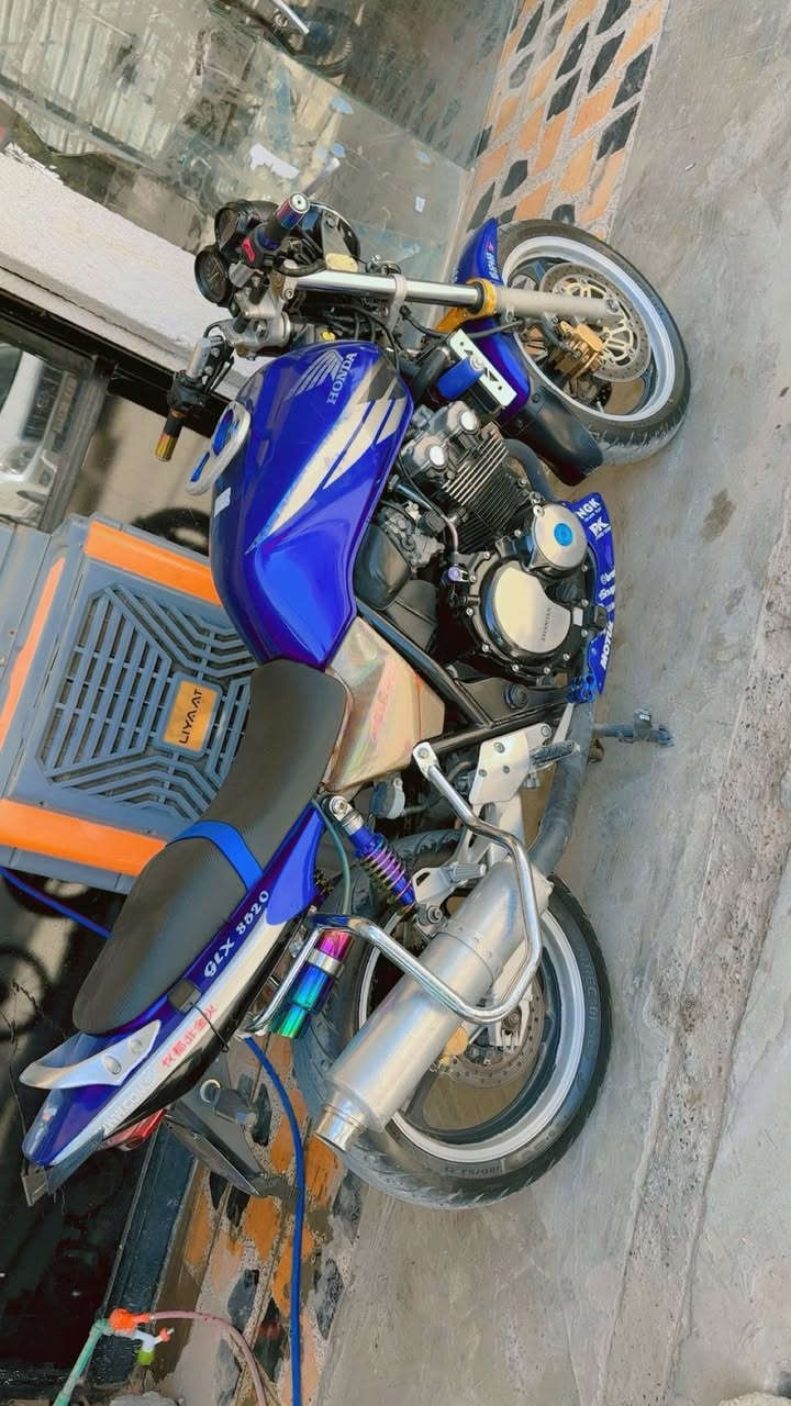 دراجه للبيع CB400
الدراجه خير من الله 
مكان الدراجه صلاح الدين قضاء الدجيل 
***********
