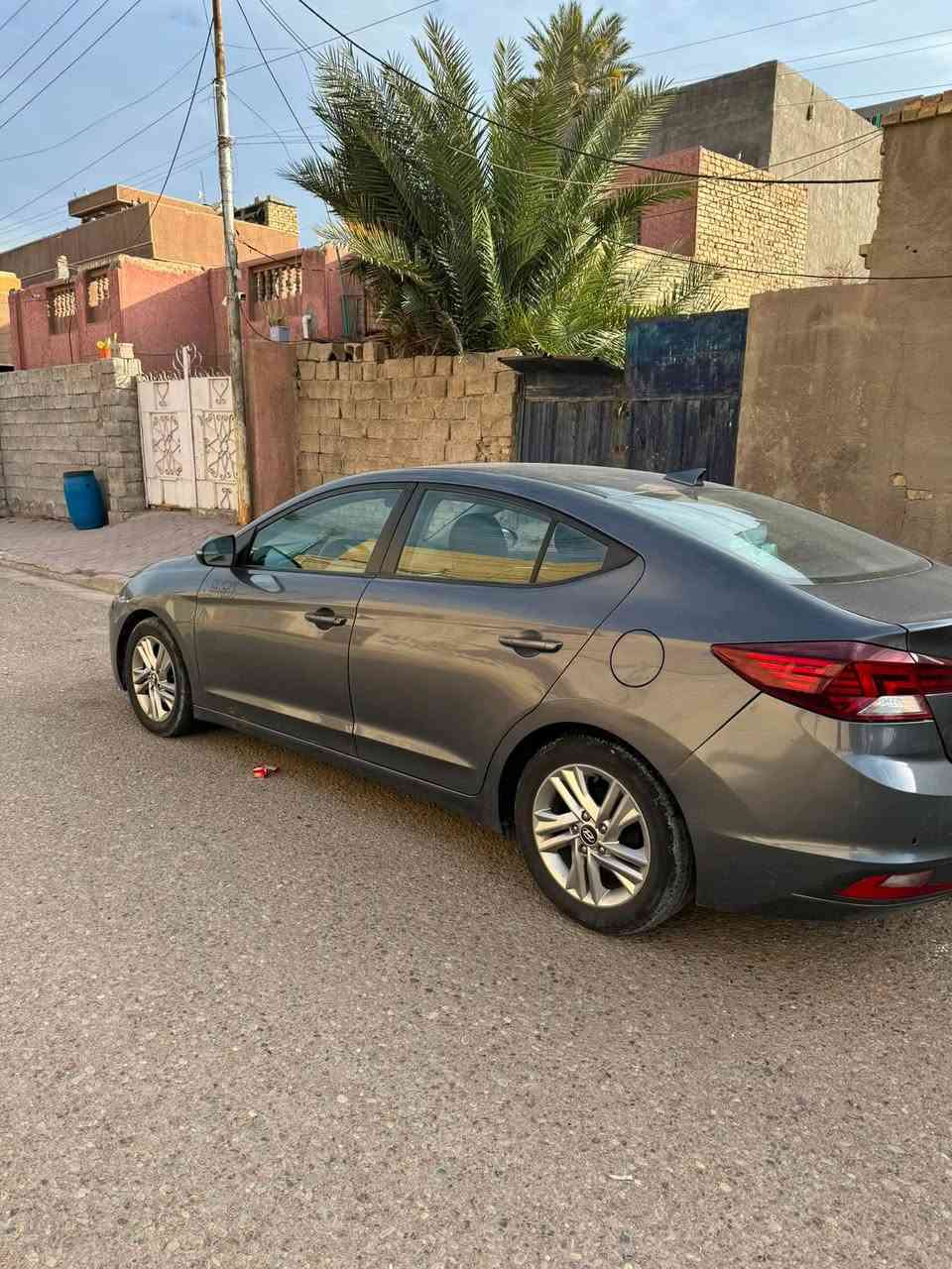 السلام عليكم ورحمة الله وبركاته
النترا 2019 الضرر قبق الجنطة
رقم بغداد بأسمي
كير ومكينة وتبريد كفالة
السيارة ماشية106
مكاني بغداد
السيارة نظيفة وخير من الله الداخل اسود
السعر 123 
هذا رقمي:***********
