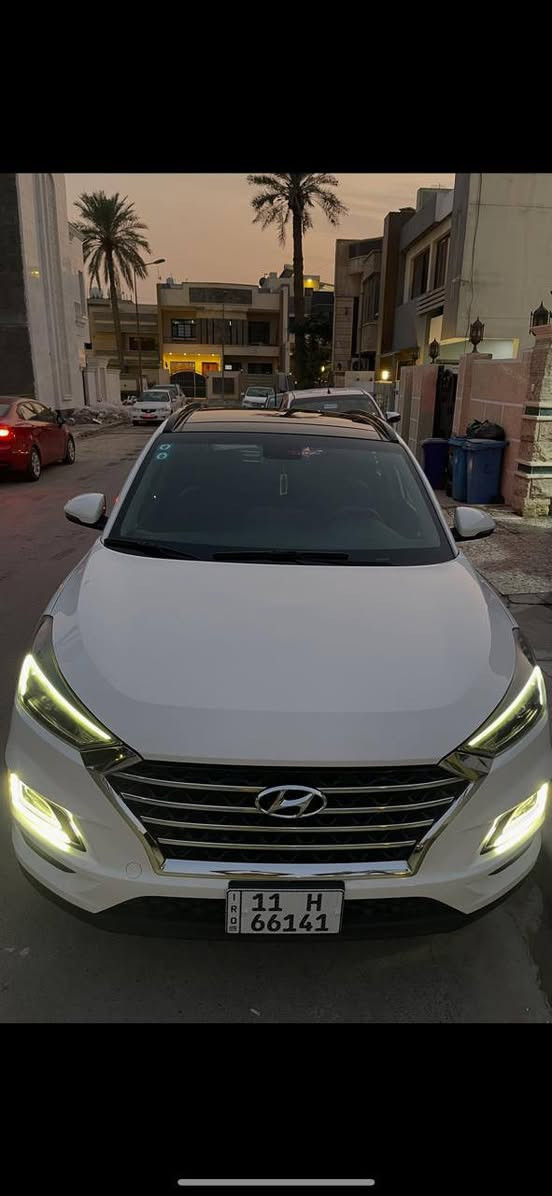 توسان 2019 خليجي رقم بغداد دولي هزه وسنويه جديده
بصمه - ترحيب  - بانوراما -حساس امامي وخلفي 
اريل نفكَيشين شاشه ابل كار بلي - شاحن لاسلكي - مثبت سرعه كروز - فول تحكم مقود - دبل ايرباك - لد نهاري - هند بريك بالقدم ( محرك وكير وحداديه وتبريد على وضع الشركه ) السياره مكفوله  ماعدى شخط بالجاملغ الخلفي مصلح بالكرت وبارد بسيط بنفس المكان السونار موجود بلمنشور ماشيه 56 الف وشويه 
العنوان : بغداد حي القادسيه 
السعر 208 
الاستفسار خاص او الاتصال ع الرقم ***********
