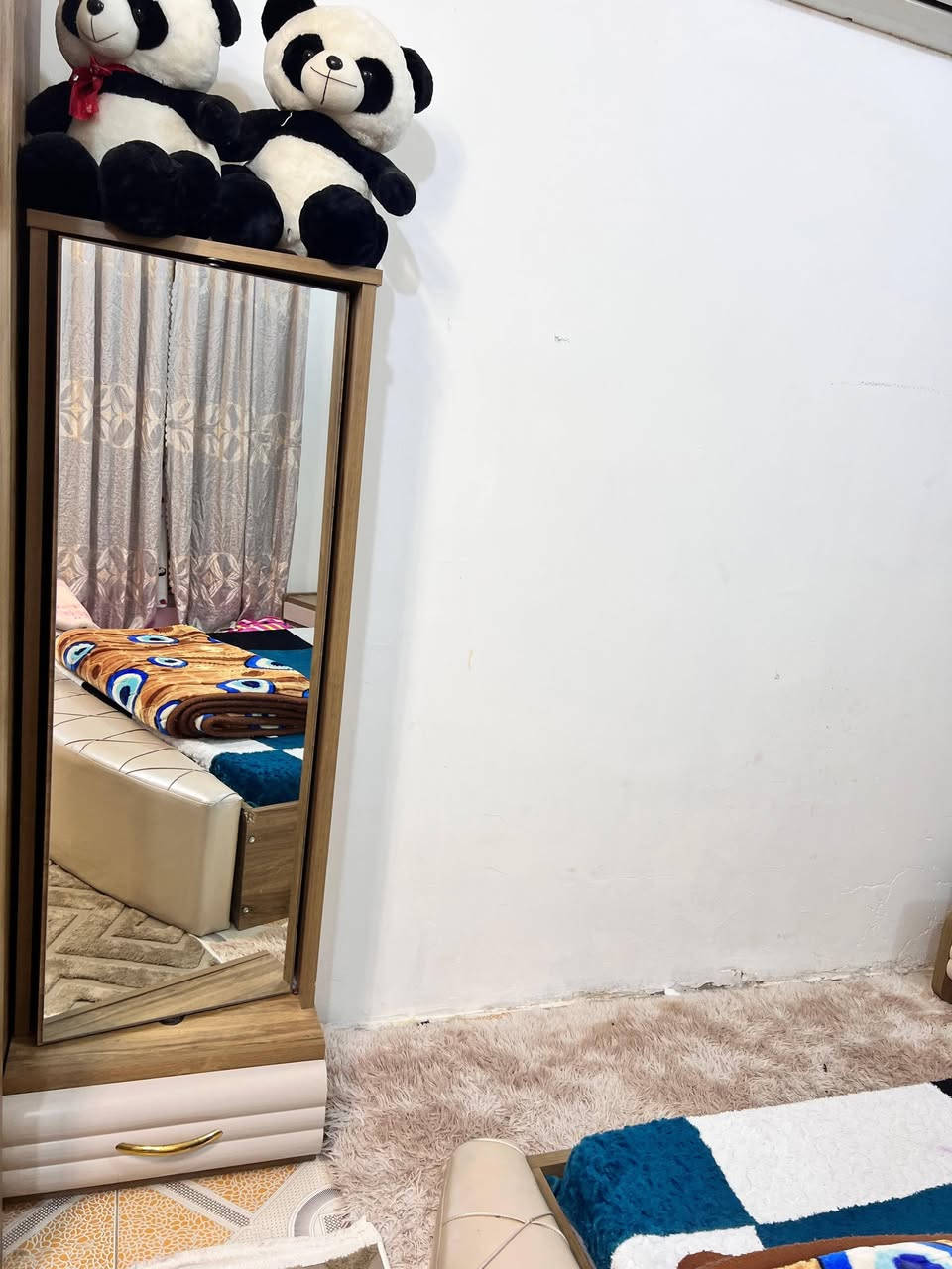 غرفه نوم لبيع ناصريه مركز المحافظه ***********
