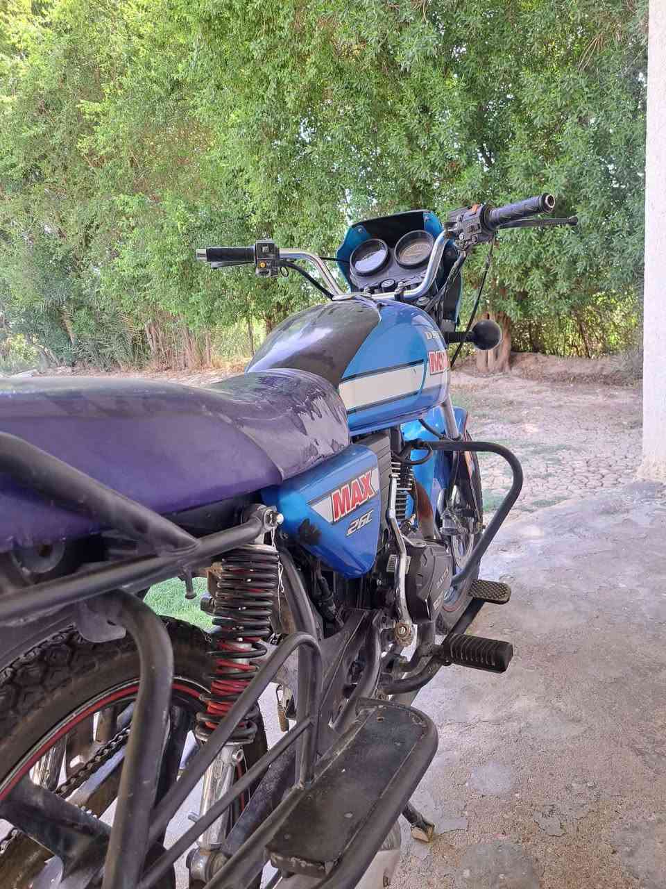 دايوان للبيع مديل 22 أوراق أصولي
المكان قضاء الرفاعي 
للاستفسار ***********
