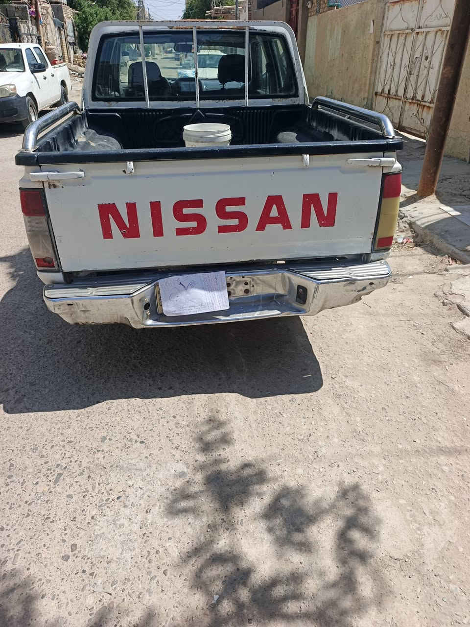 السلام عليكم للبيع نيسان 2003 سياره جاهزه رقم جديد
 لل 30 تحويل دواخلها حلوه السعر 63 وبيها مجال
***********

