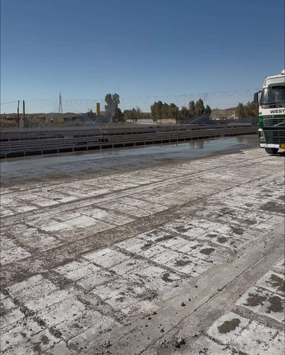 السلام عليكم
بلوك درجة اولى ٣ فتحات ابولك استندر ٢٠  في  ٤٠. واصل جميع مناطق بعقوبة ٢٠٠٠ ابلوكة ٩٦٠ الف مع التفريغ  ***********
