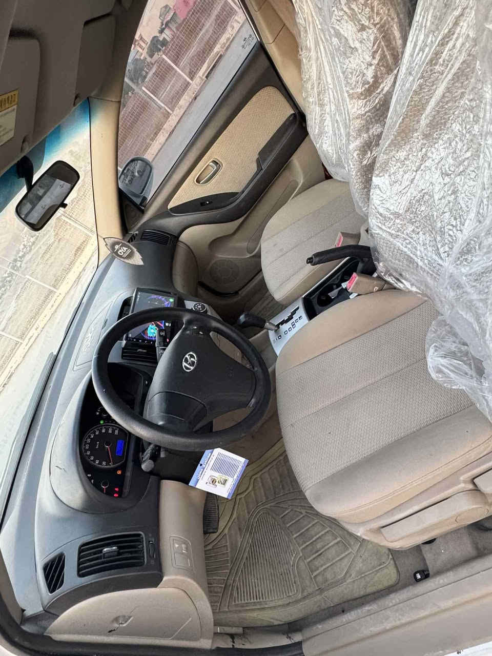 هۆندا ئاڤانتی بڕاوە 2007
گێرو مەکینە و تەبرید بەشەرتە
خایس و کەڤەر و دەعمی بە شەرتە
شاشە ئایپاد و  کامێرا
ماڵی دۆستە
نرخی ٥٣ و مجال 
شوێن چوارقورنە
*********** رانية, السليمانية
