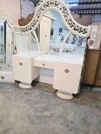 غرفة نوم • ستايل ملكي