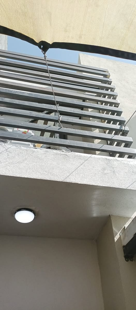 تم العمل في حداديه مصبوغه و ماباردين المعجون و الصبغ سايل..❌
سنفرت القديم و صلحت ✅
للتواصل /***********/
