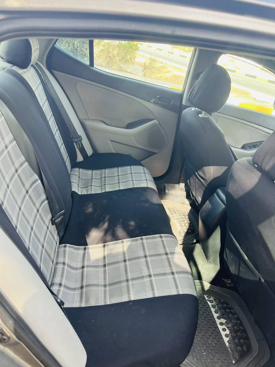 السلام عليكم اوبتيما 2015 السعر 108
بدون حادث السونار موجود بدون صبغ بدون تبديل فقط بارد ماشيه ١٦٠

مواصفات شاشة كشن كهرباء إشارة بالمري باقي الموصفات معروفه اي استفسار *********** مكلف بل نشر
