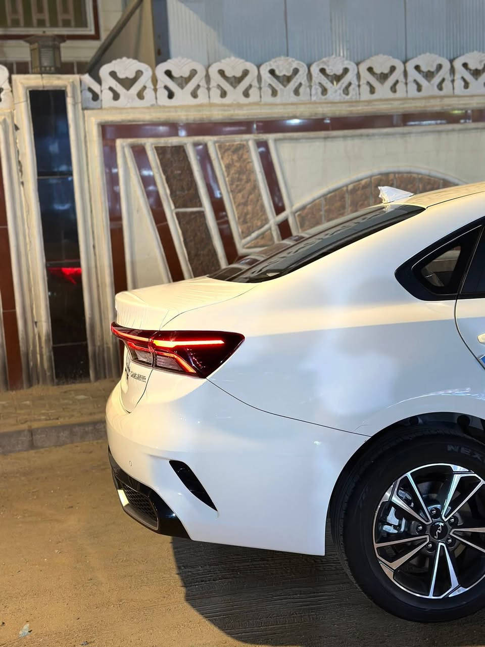 سلام عليكم 
K3 للبيع موديل 2024 سياره جاهزه كفاله عامه ماعايزه برغي فول 1/1
ماشيه 18الف اخت الزيرو 
رقم انكليزي اربيل 
السعر 142 وبيهه مجال 
الهاتف ***********
