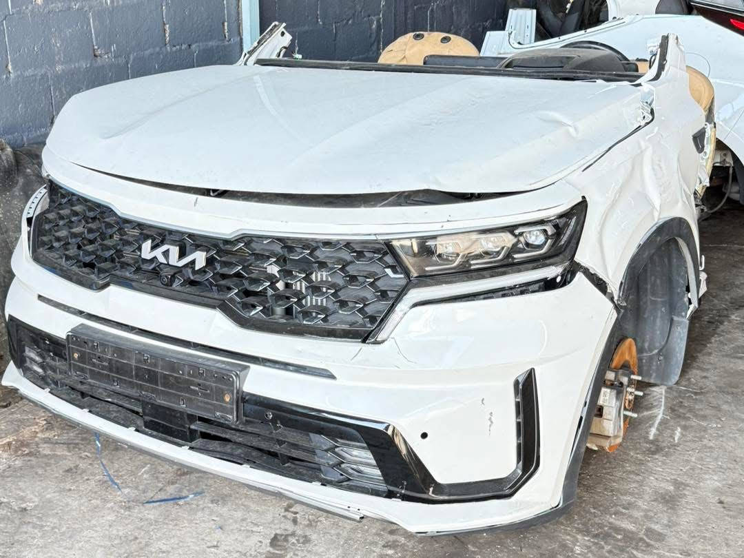 حياكم الله زبائن عالم الهايبرد توفر قطع غيار سورنتو  الهايبرد 21 الى 25 جميع القطع الخارجيه والداخليه 
وكذالك وجود( لايت سورنتو 25 خليجي اصلي )  موضح بالفديو
للتواصل ***********
للتواصل ***********
يوجد فريق صيانه مختص بالسيارات الهايبرد 
ويوجد توصيل الى جميع انحاء العراق
اهلاً وسهلاً
