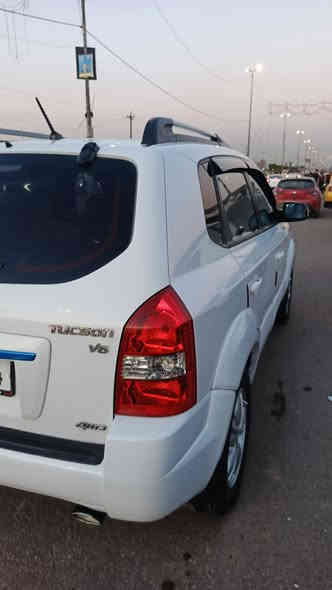 توسان 2009 سياره بسمي بفداد تحويل مباشر حجم المكينه ٦ فور ويل عنواني بفداد مدينه صدر راقم لهاتف ‏‪***********‬‏ سعر 130 اني موضف وجناي واني خادم
