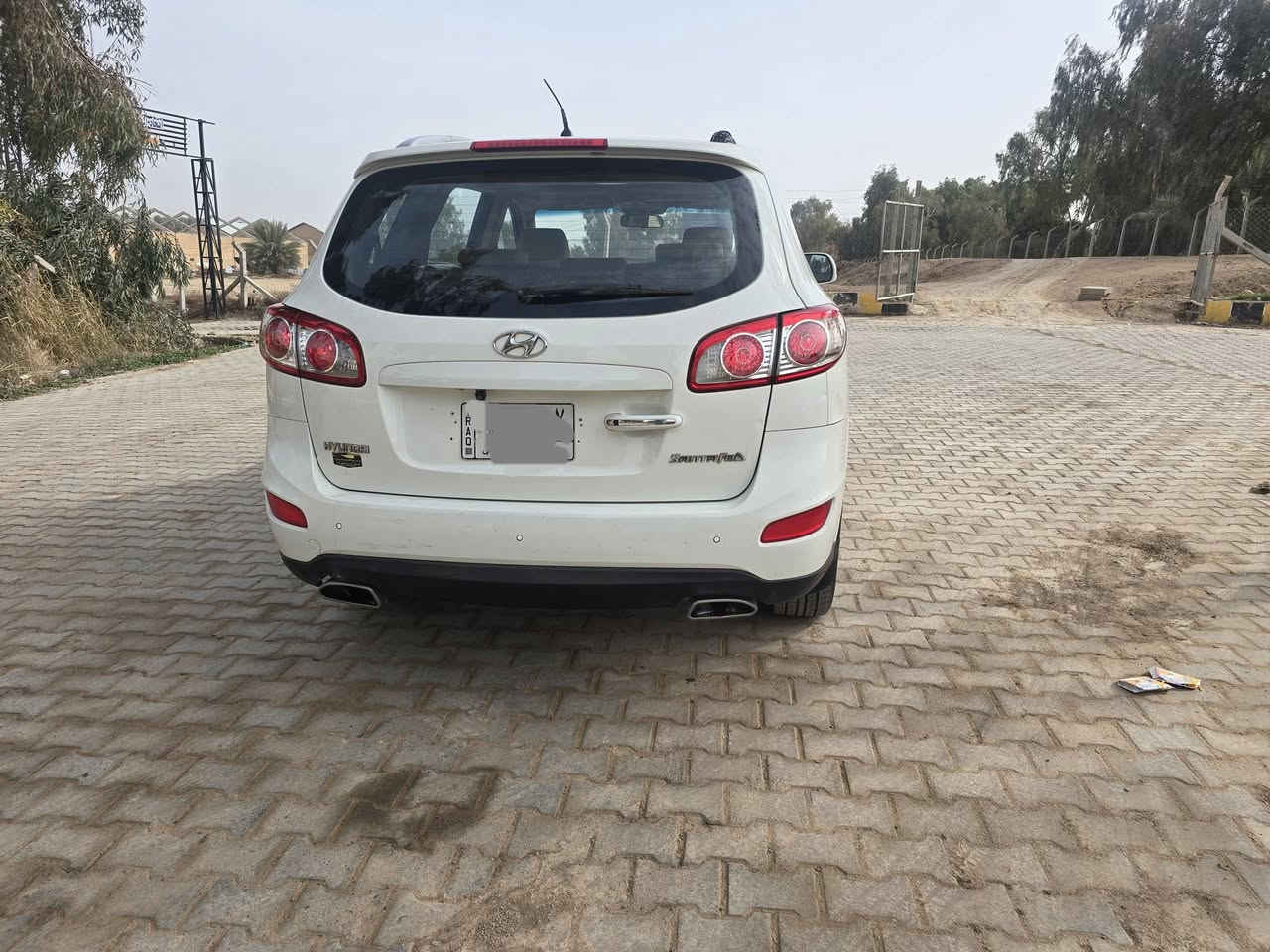 السلام عليكم
للبيع فقط
هوانداي  سنتافي ٢٠١١ رقم بغداد شرط التحويل 
صبغ جاملغ امامي 
٤ سلندر ٢٤٠٠ المحرك مامفتوح مابي صوت مابي صرف عالقول
الكير مامفتوح و عالقول 
سبعة راكب ثلاث قطع تبريد 
سلايدروف 
اشاير بالمري 
داخلة حمام وبوليش ونظافة فول 
السونار مرفق مع المنشور
العنوان ديالى بعقوبة 
السعر ١٤٠ وبيها مجال بسيط 
***********
