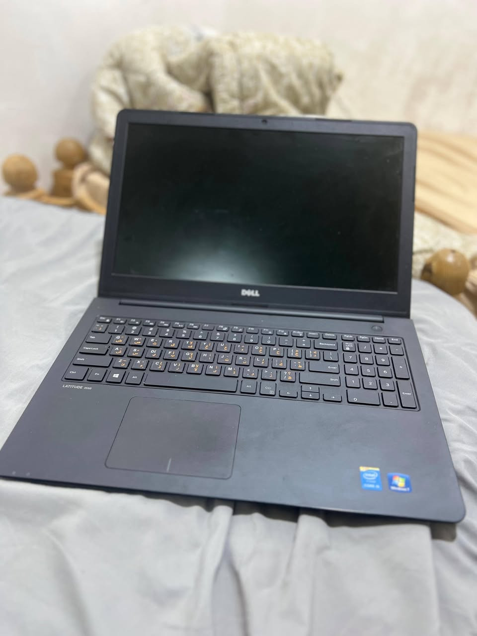 سلام عليكم 
لابتوب لبيع جديد مواصفات مصورهن لئن اشتريته ا ماعرف بيهن كامل ملحقات جنطه اوشاحنه او مواس كلش نضيف وسلس الستعمال يصلح كاشير او لدراسه او لعمل شركات سعره مناسب ٣٠٠ بي مجال اتصل برقم *********** بصرة
