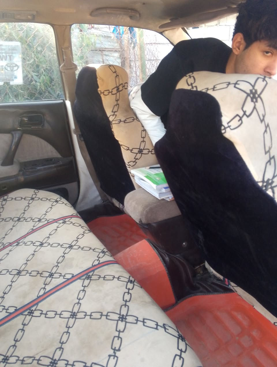 سلام عليكم بطه موديل 2000 مكفوله كص ونقل والصوليات مكينه وكير صارل شهر ثابله رقم  ميسان قلعه صالح سعر 40 سياره خير من الله ماناقصها شي مكان ميسان قلعه صالح رقم الهاتف ***********
