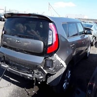 كيا صول فول مواصفات 1/1  موديل 2018 ماشيه 39 ميل رقم بغداد بلعراق بيها...