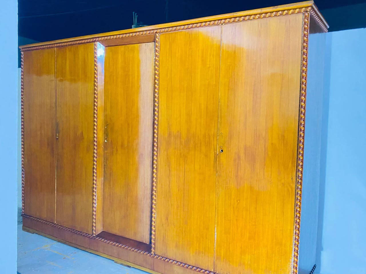 نجاره الحاج سالم الحداد رحمه الله 
مستعدون لتصليح كافه غرف نوم+ الصندليات والمناميات+ قص القناصير وتصليح / *********** جانب من أعمالي 👇👇اتصال + وتساب
