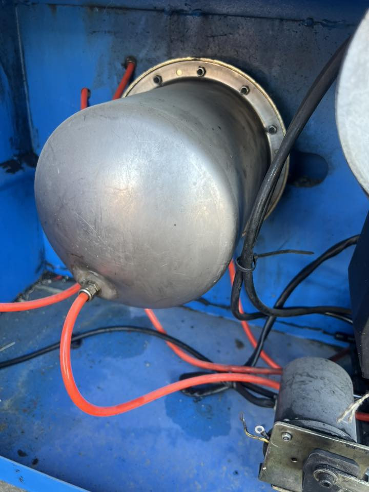 السلام عليكم خالعه ٢٢ مستخدمه ٢٠ يوم فقط مثل ماموضح بلصوره للبيع او مراوس بخالعه ٢٤ حسب القناعه ***********
