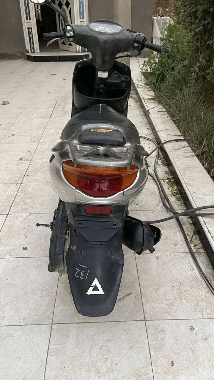 السلام عليكم
اكزز للبيع 

الدراجة مكينتها مامفتوحه 

وكهربائياتها كفالة

والباقي شوف العين كلب واقتنع 

مكاني ناصرية مركز 

سعرها 650 وبيها مجال بسيط


**إذا كنت صاحب هذا الإعلان وتريد حذفه لأي سبب، رجاءا أرسل رسالة إلى الدعم الفني**