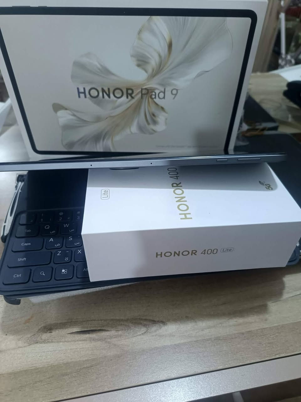 هونر باد 9...  pad 9
نظيف لدرجه الجديد 

مستخدم اقل الشهر 

ذاكره 256

ملحقات 
كيبورد... شاحنته الاصليه.. باكيته 

275 الف دينار قفل شامل توصيل


**إذا كنت صاحب هذا الإعلان وتريد حذفه لأي سبب، رجاءا أرسل رسالة إلى الدعم الفني**