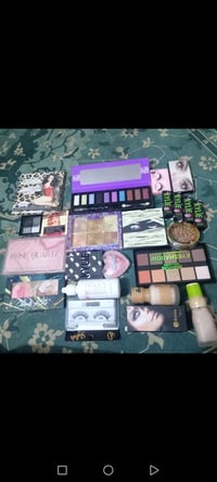 مكياج • مستحضرات تجميل