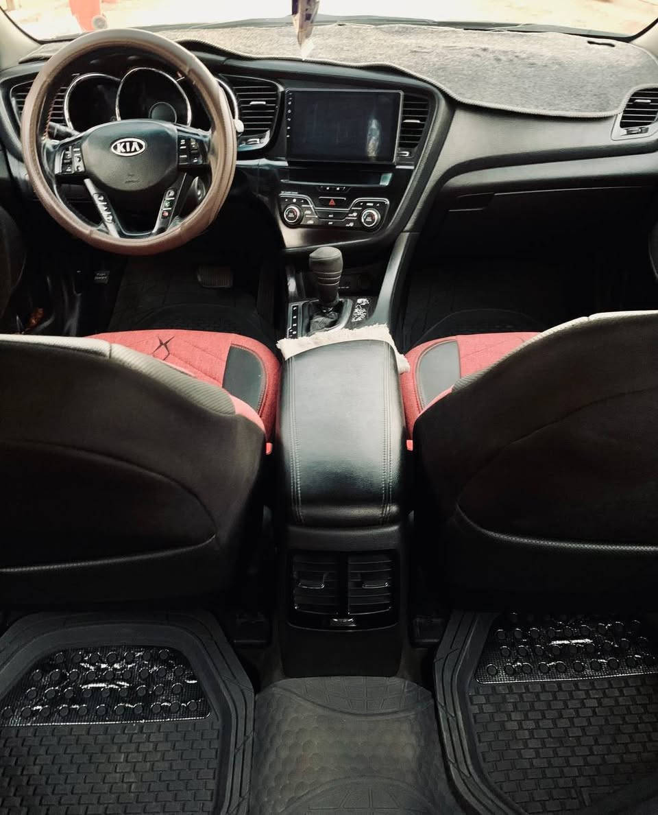 السلام عليكم 
للبيع سياره كي فايف مديل ٢٠١٢ وارد كوري مكينه توه شادها دوش ٢٠٠٠ كير كفاله تبريد كهربائيات تخم تاير حداده كلها السياره جاهزه 

للاستفسار *********** 
متواجد واتساب البصرة, العراق
