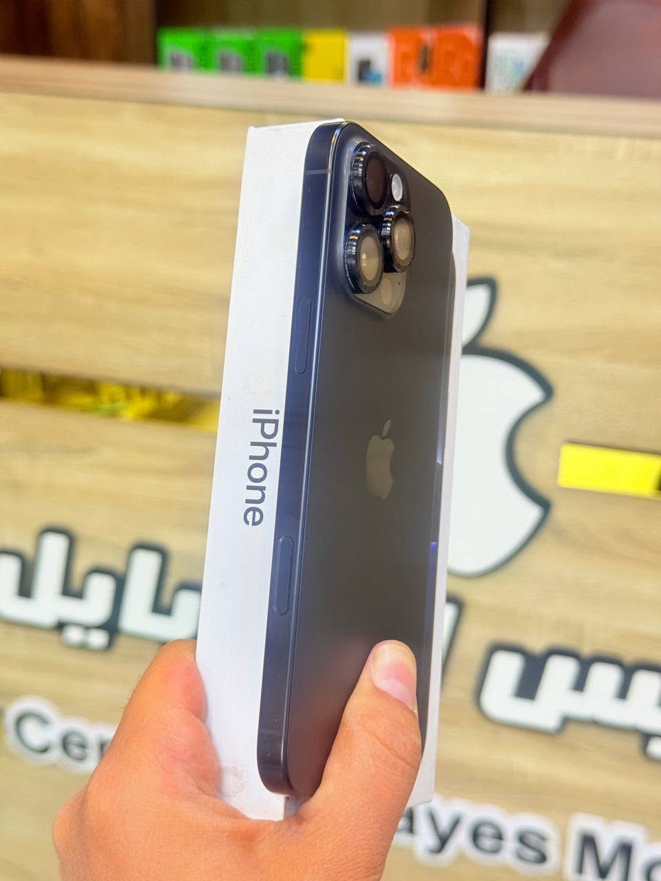 ⭕️⭕️ اقوه عرض حالياً ⭕️⭕️
أيفون16 برو ماكس لون مميز ذاكره 512 ركز ذاكره 512 بطاريه 96اعتبره فاتحه بيدك من كارتونه ممبدل بي شي مع ضمان 5 ايام نضافه 100‎%‎ كامل ملحقاته  وتر بروف عل حاسبه كله نورمل مكاني بغداد البياع شارع 13 مركز الريس للموبايل 
⭕️متوفر اقصاد رافدين منصه⭕️
السعر مليون و450 الف 

***********
