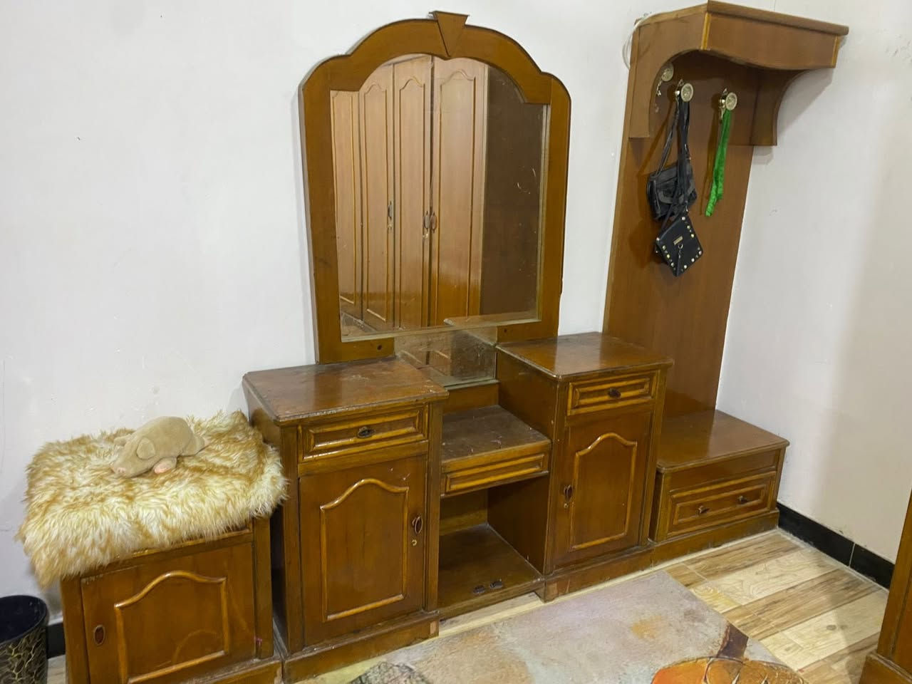 غرفه صاج كامله نضيف بيه نواقص رايده ٥٠٠رقم***********موقع بصره تنومه
