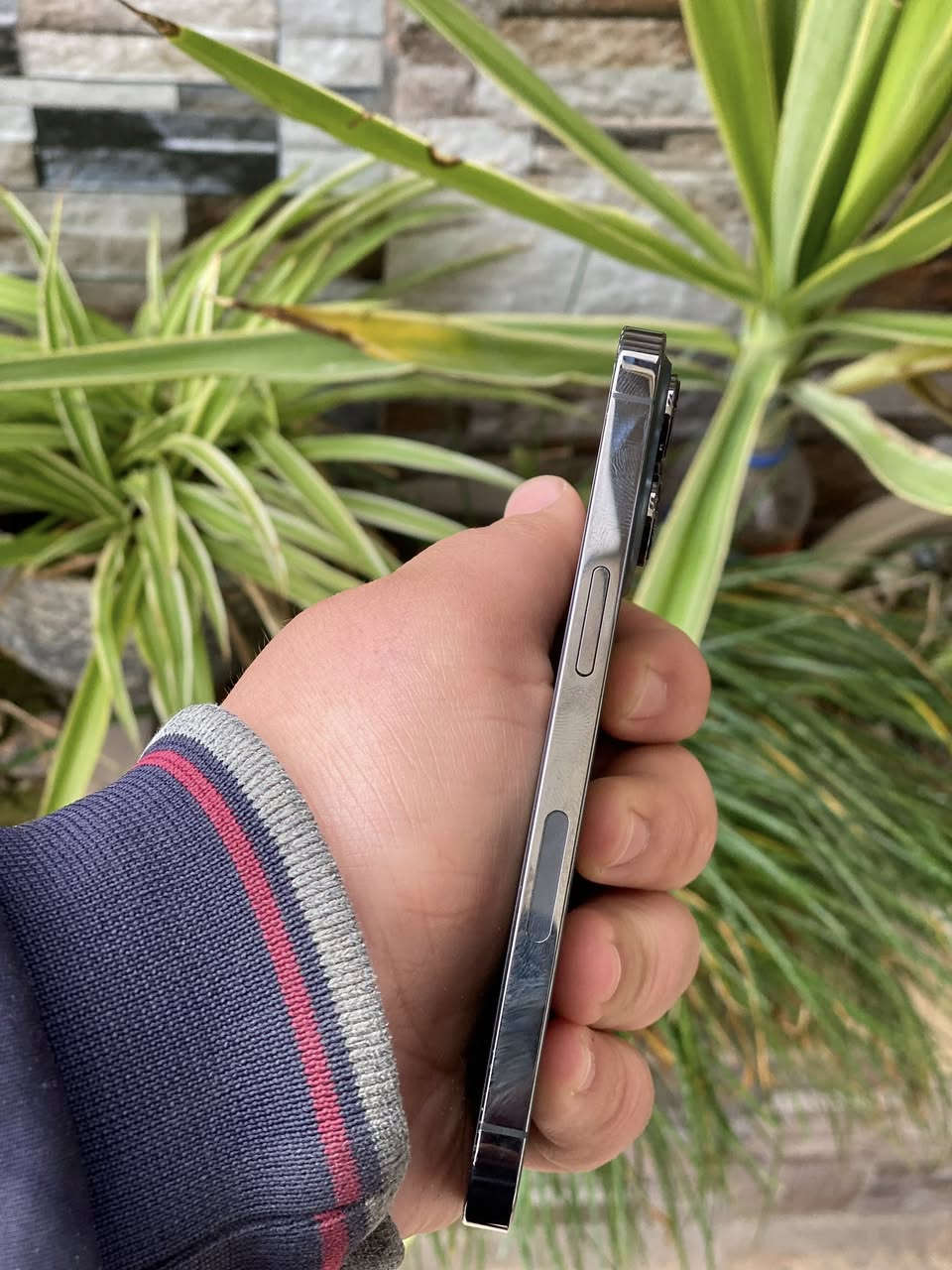 سلام عليكم
iPhone 13 Pro 
ذاكرة 256
بطارية 74 قطارة
تك
فيس إيدي شغال
نموذج M
وتر بروف 
جهاز شرط ما مفتوح تخلي بل ماء وتاخذو
كامرة X0.5 كامرة واسعة ما شغالة 
جهاز نضيف كدام العين 
سعر 480 وبي مجال 
استفسار اكثر أتصل 
*********** واتساب 
مكاني موصل ايسر
