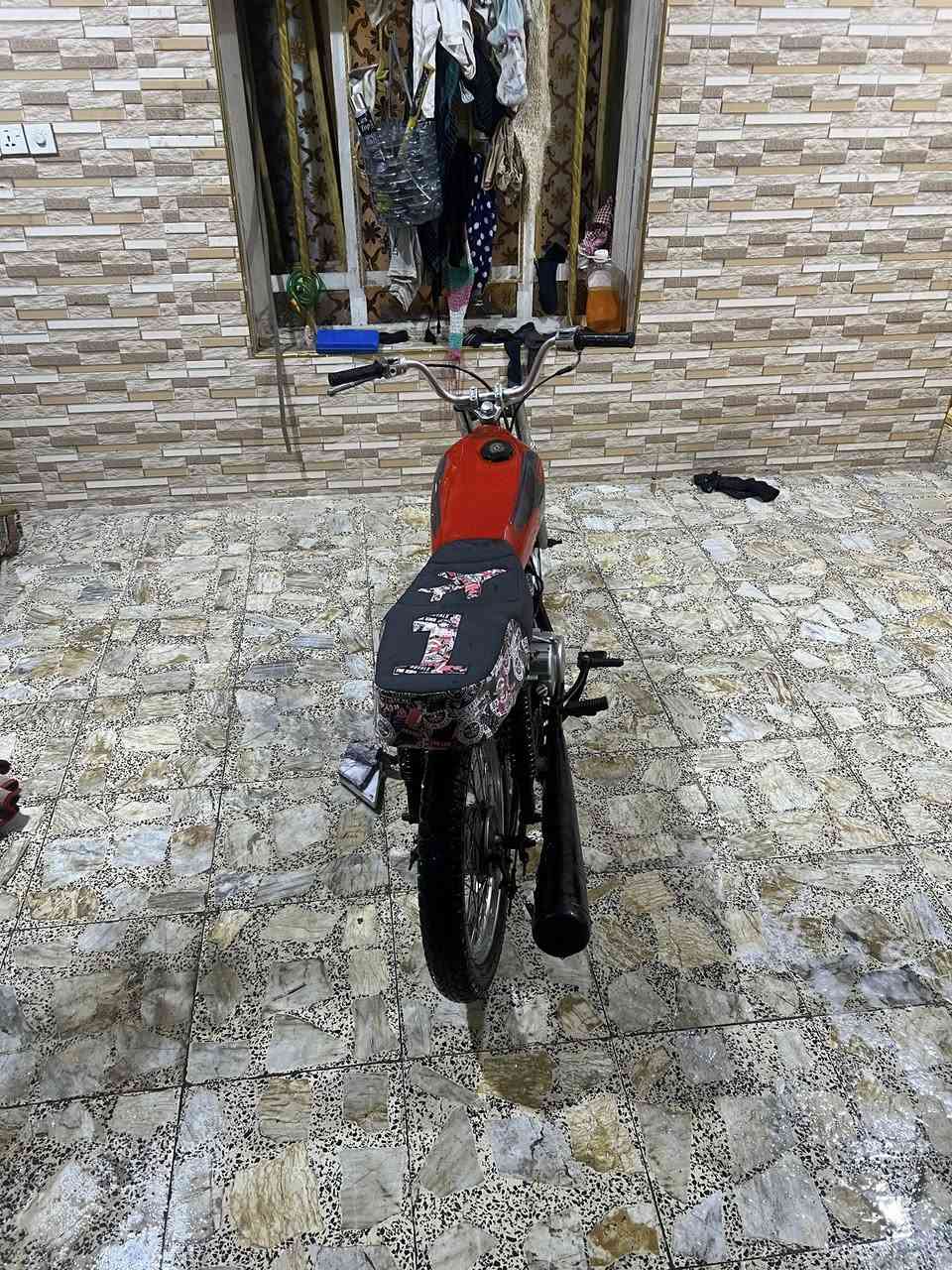 نامه شلامجه ادوات بلاد  دراجه حلوه  كلش مكينه مامفتوحه خرسه نهضه ومعدل فول نعومه مكفوله من كلشي  تانكي كشن تفصال جاهزه من كلشي سعره ٣٧٥ وبيها مجال  مكاني كزيزه رقمي ***********
