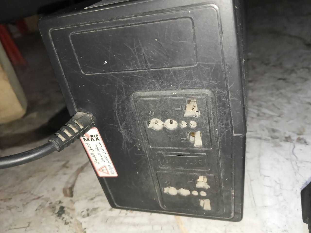 UPS للبيع VA850     35 الف


**إذا كنت صاحب هذا الإعلان وتريد حذفه لأي سبب، رجاءا أرسل رسالة إلى الدعم الفني**