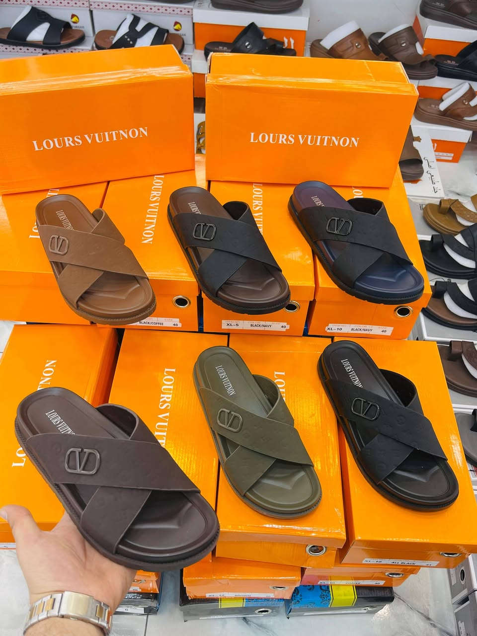 عرض خاص عرض نار صار 
شحاطه طبي من نوع فيرزاجي 
السعر 17 
الجلد تركي 
طركه طبيه 
قالالمسيبب مضبوط 
قياس 40,41,42,43,44،45
توصيل الكل العراق لدينا 
العنوان بابل شارع الحسينيه 
الحجز ***********
