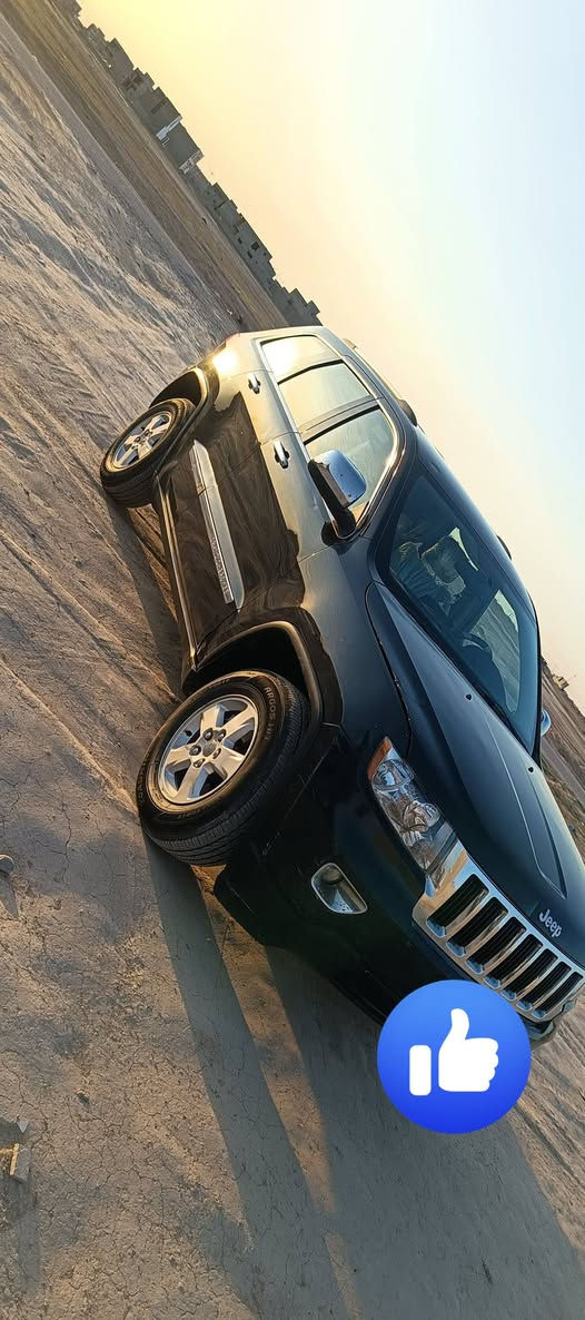 جيب موديل 2011 جهازه كير محرك تخم تاير صدر رقم اربيل دولي شرط تحويل والغرامات وراد أمريكي سياره حلوه ومناسبه سعره 140 وبيه مجال  ضرره برأس جملغ الامامي شبر وجاملغ امامي مصبوغ وبنيد مرسوش سياره مكفوله من داخل والبقيه مكفوله كفاله عامه ***********

