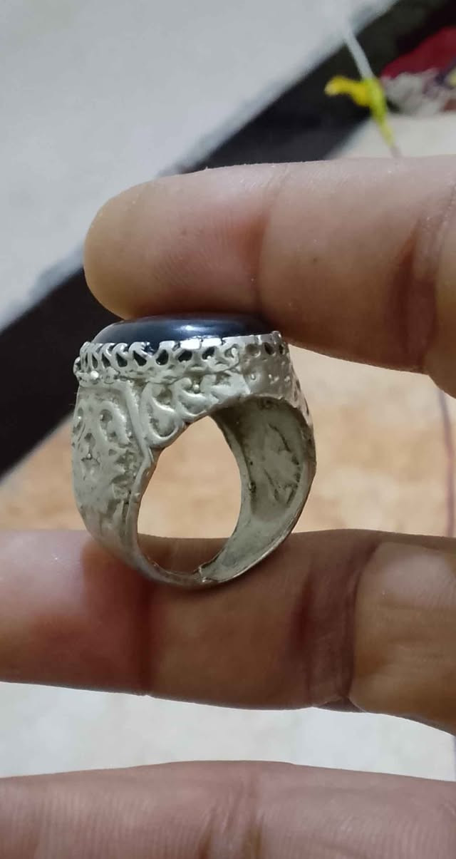 محبس عقيق يماني قديم 
الفضه عيار 925 مختوم سعره35
*********** البصرة, العراق
