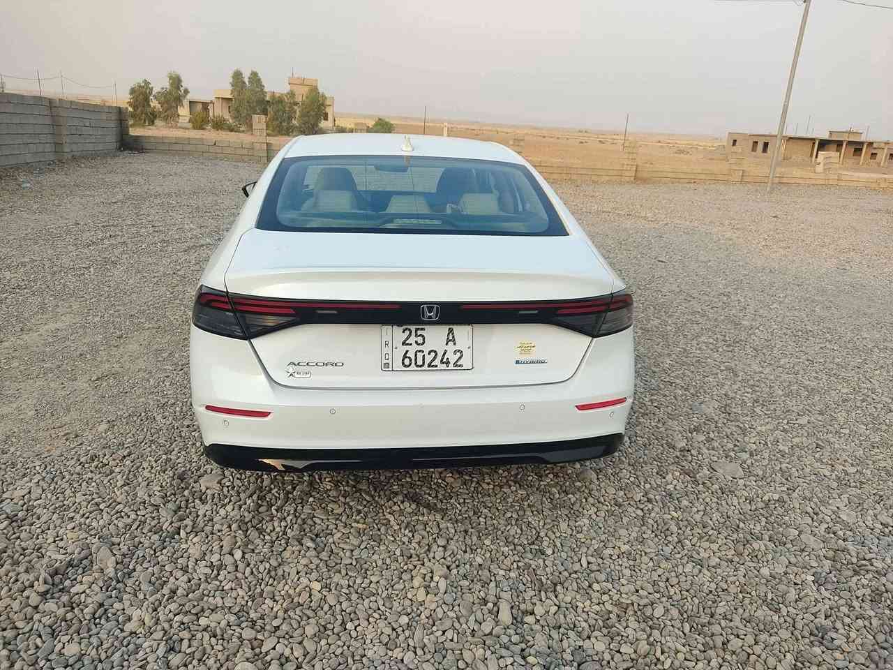 السلام عليكم
للبيع 
هوندا اكورد هايبرد موديل 2023 مرقمه كركوك دولي دخول جديد ماشيه 28 الف ميل 
بدون ايرباك بدون دواخل 
فقط بالچاملق الخلفي الايسر شبر صبغ 
صور الضرر مرفق بالمنشور 
عنوان السياره ناحيه الزاب قريه اصبيح تحتاني 
السعر 205 نقدي وبيها مجال 
للاستفسار الاتصال على الرقم التالي 
‏‪0783 281 0292‬‏
