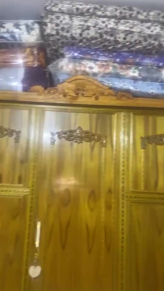 غرفه نوم جديده مامستعمله ولا يوم للبيع مكاني بغداد بسمايه واتساب ***********
