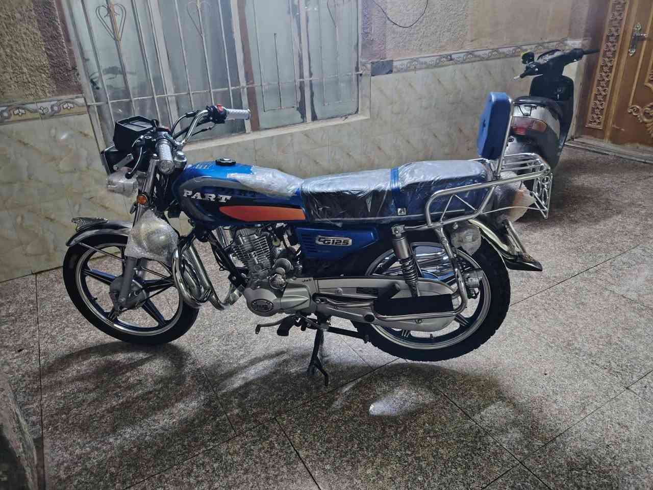 سلام عليكم بارت 24 طالعه بل 25 دراجه كلك كلك تجي بود أوراق من الوكيل سعره ٩٠٠ اوبيه مجال لشراي المو شراي ليعلق ولا يراسل دراجه بل كارتون جديده احله نفس البصوره مكاني ناصريه المركز رقمي ***********
