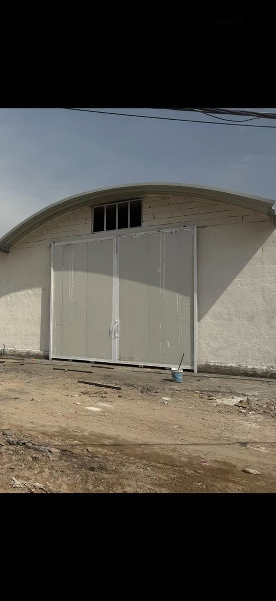 مخازن للإيجار المساحة 250 متر الارتفاع 5 أمتار
جاهز والمكان مؤمن 
العنوان بغداد التاجي جسر المصابيح 
الرقم للاستفسار : ***********
