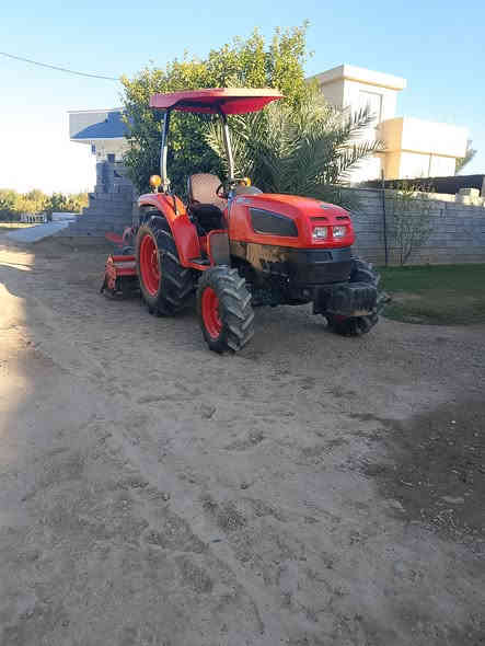 السلام عليكم كيوتي للبيع مكفول كفاله عامه محرك كير اكسل كله شركه تاير شركه وراها فقط  الرفاسه والقماره مكينة جديده معنه الكلمه ومامتعوبه كتاب شركه السعر خاص العنوان صلاح الدين يثرب رقم الهاتف ***********
