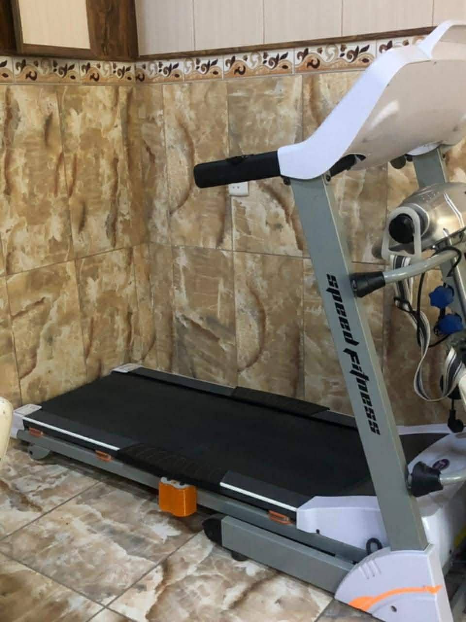 السلام عليكم جهاز جري وهزاز  مستعمل شي قليل شرط عل فحص/السعر ٣٠٠ للاستفسار مراسلة عل خاص


**إذا كنت صاحب هذا الإعلان وتريد حذفه لأي سبب، رجاءا أرسل رسالة إلى الدعم الفني**