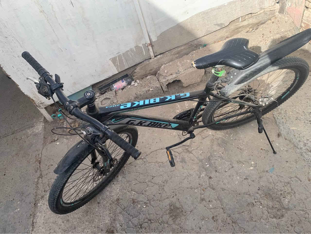 السلام عليكم بايسكل gk اصلي  لشة نظيفة حيل وايرات داخلي بريكات امامي خلفي كاملات كيورة كاملات سعر 60 وبي مجال للطيبين راسلني خاص وتدلل بغداد, العراق


**إذا كنت صاحب هذا الإعلان وتريد حذفه لأي سبب، رجاءا أرسل رسالة إلى الدعم الفني**