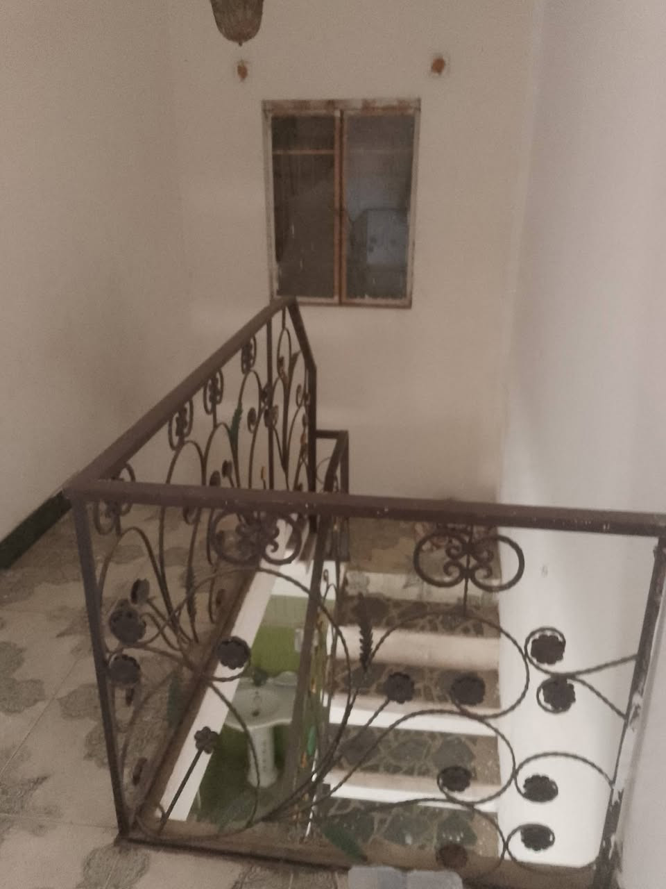 🏠 دار للإيجار – طابقين | موقع مميز في بعقوبة خان الوالوة
دار حديث البناء للإيجار بموقع ممتاز
📍 بعقوبة – مقابل لؤاي وقصي / السايد الثاني
تفاصيل الدار:
🔹 الطابق الأرضي:
صالة استقبال
مطبخ
صحيات
🔹 الطابق الثاني:
غرفة نوم كبيرة.بلكونة
مخزن
✨ البناء حديث
✨ الدار بالكامل سيراميك
✨ موقع هادئ وقريب من الخدمات.وبسعر مناسب 
📞 للاستفسار أكثر:
***********
📲 متوفر واتساب
