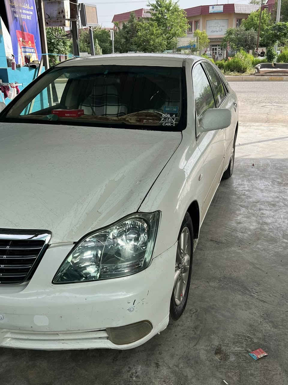 شاهینە براوە2005 بئ بۆیاخ بێجلە لەموسەکانی  گێرو مەکینە بچوکی  ناو زەرد دودوگمە بئ تەقەو رەقە بی نوقسانی بئ دوکەل تەنها بۆلبرینی سوکانی سەوتی تیایە ئەینا لەدەعامی بۆدەعامی بەشەرت سەقفی شووشەهی کەڤەرو دەعمو شەنسی بەشەرت سعری 45 گەلاو تۆزئ ماعمەلە 
***********
***********
