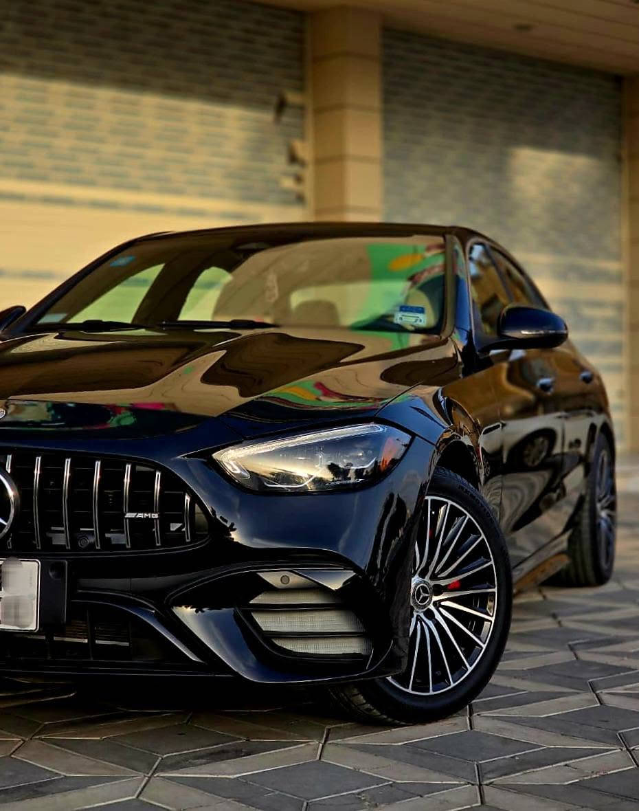 للبيع او مراوس 
مرسيدس C300 موديل 2022 كت AMG أصلي
فول مواصفات بانوراما لايتات داينمك رادار أمامي
نقطة عمياء و رادارات قيادة آلية كشنات تدفئة
كشنات كهرباء داخل LED بـ 64 لون
سستم سماعات Sennheiser كامرة خلفية
حساسات 360°أوتو بارك (ركن ذاتي)
5 أنظمة قيادة ستيرن تدفئة ويل AMG أصلي 18 إنج ماشية 23000 كم يعني 15000 مايل وارد أمريكي صبغ جاملغ الإمامي الأيمن و حافت البنيد والباقي كفاله كير ومحرك لوك سيارة جديدة وجاهزه رقم مميز بغداد بأسمي مكانها بغداد
السعر 350 ورقه مع رقم المميز 
للأستفسار ***********
