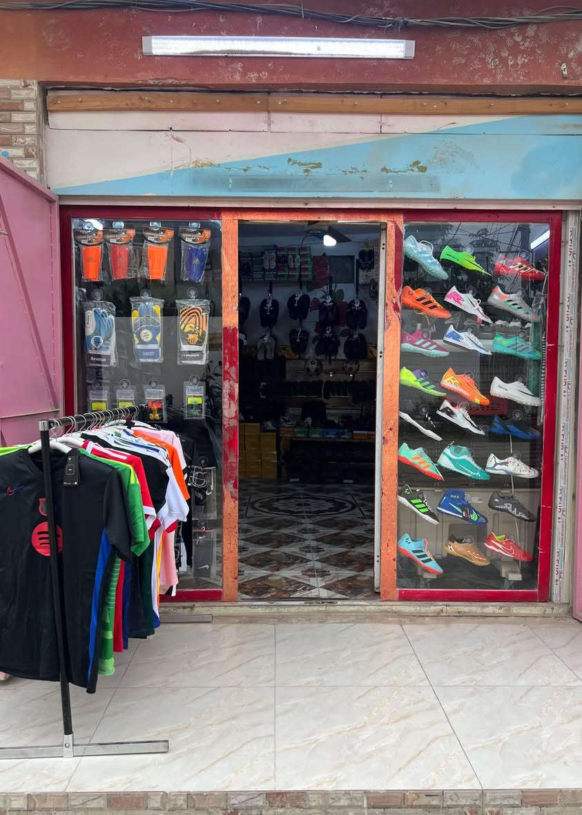 سلام عليكم محل للبيع شلع للاستفسار الاتصال على هذا الرقم *********** او مراسلة الصفحة
